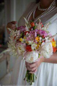 Ashlyn & bouquet